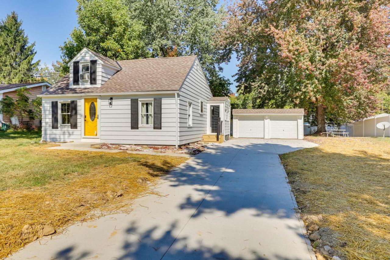 Modern Northfield Cottage With Yard! Bagian luar foto