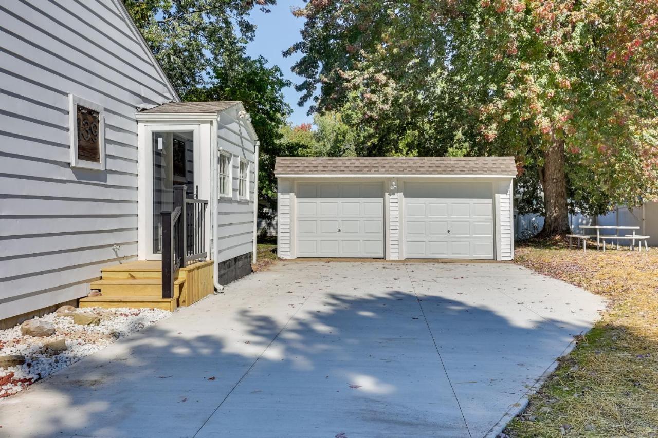 Modern Northfield Cottage With Yard! Bagian luar foto